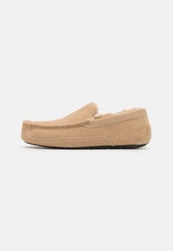 Ugg Ascot - Slippers - Sand