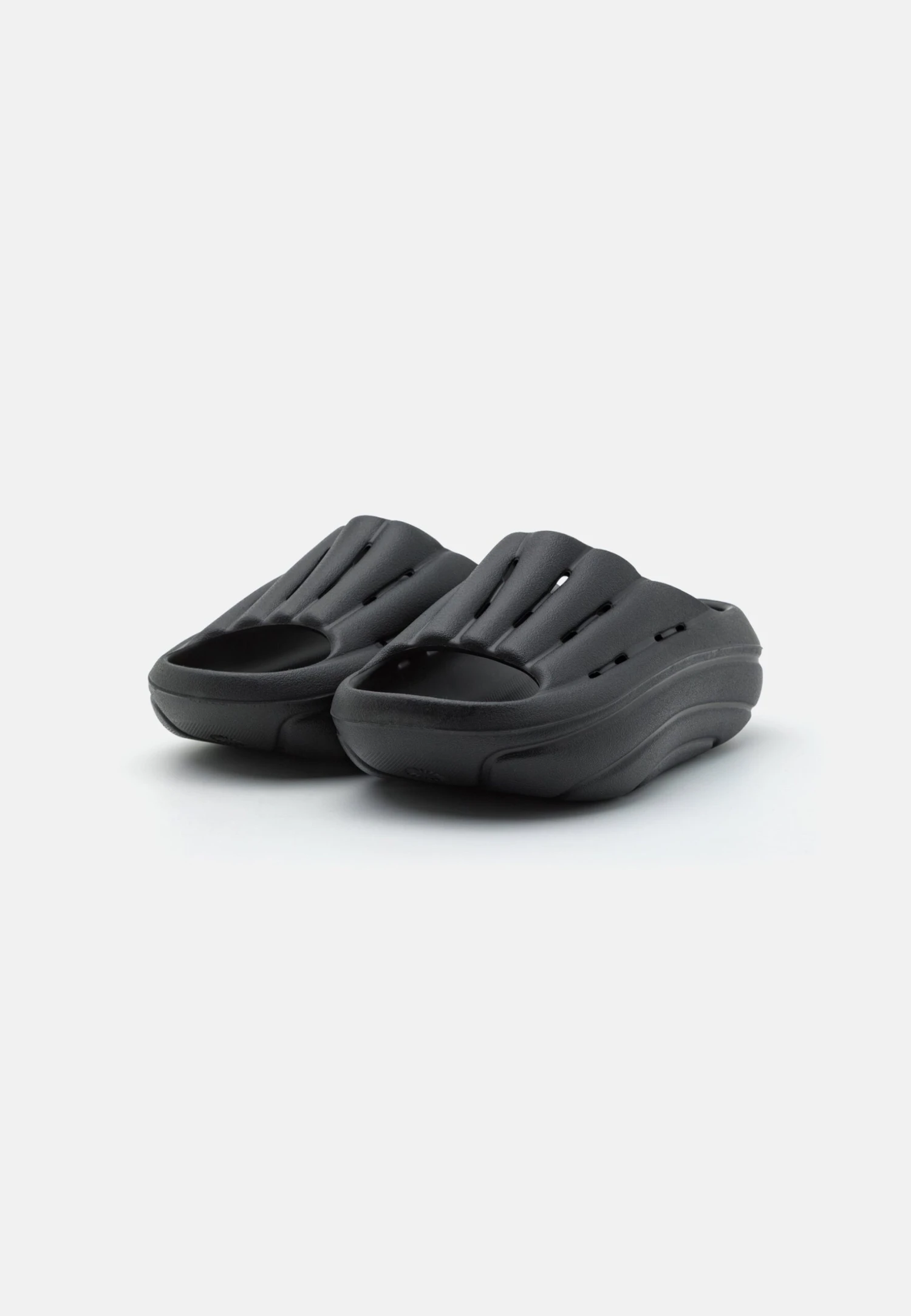 Ugg Foamo Slide - Pool Slides - Image 3