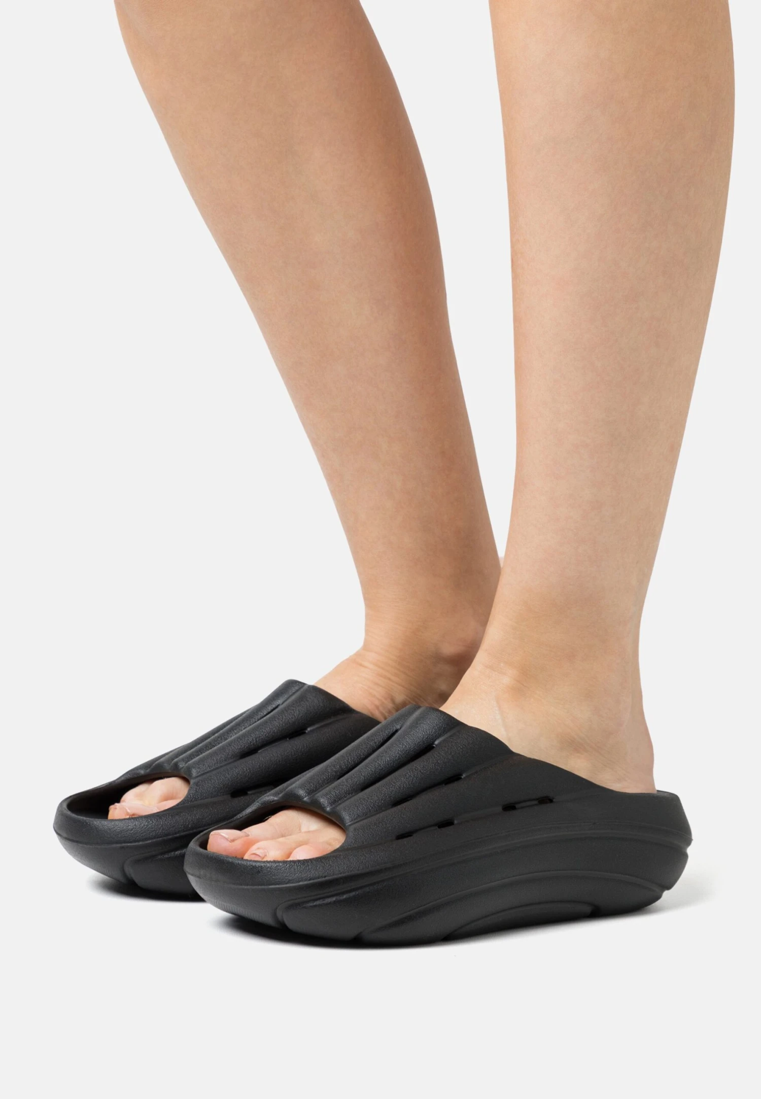 Ugg Foamo Slide - Pool Slides