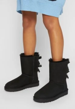 Ugg Bailey Bow - Classic Ankle Boots - Black