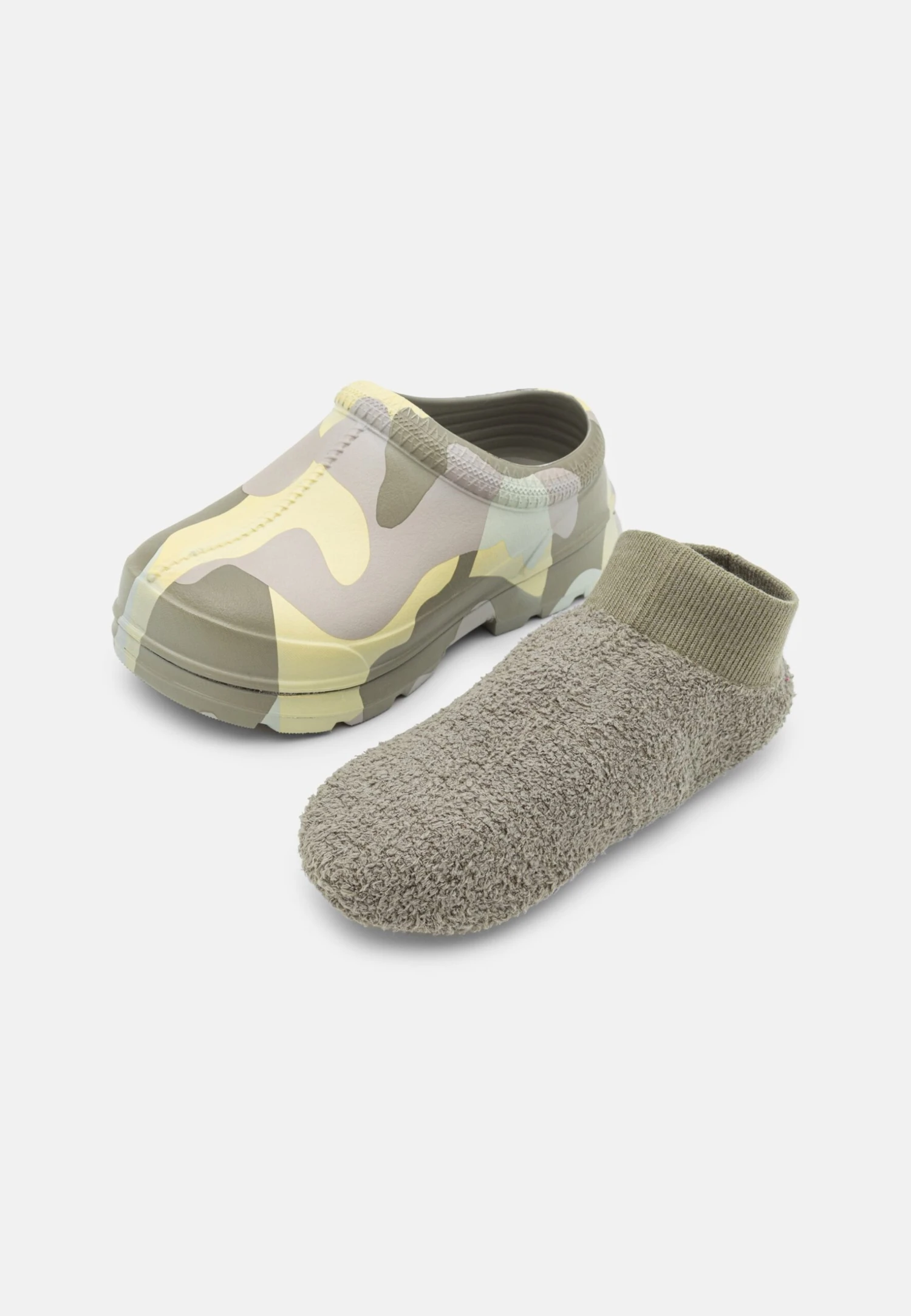 Ugg Tasman X Camopop - Slip-Ons - Image 7