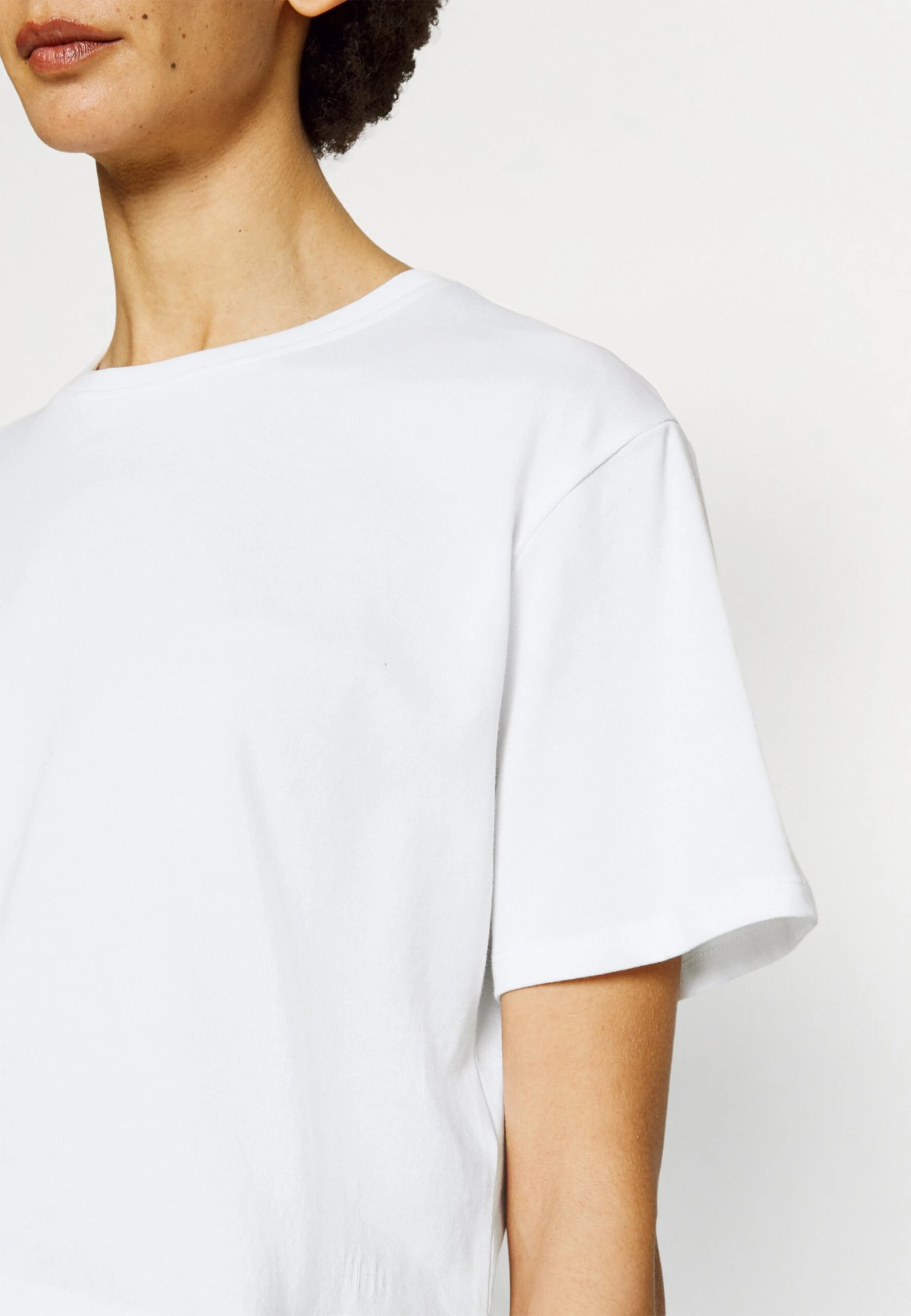 Ugg Tana Cropped Tee - Basic T-Shirt - White - Image 6