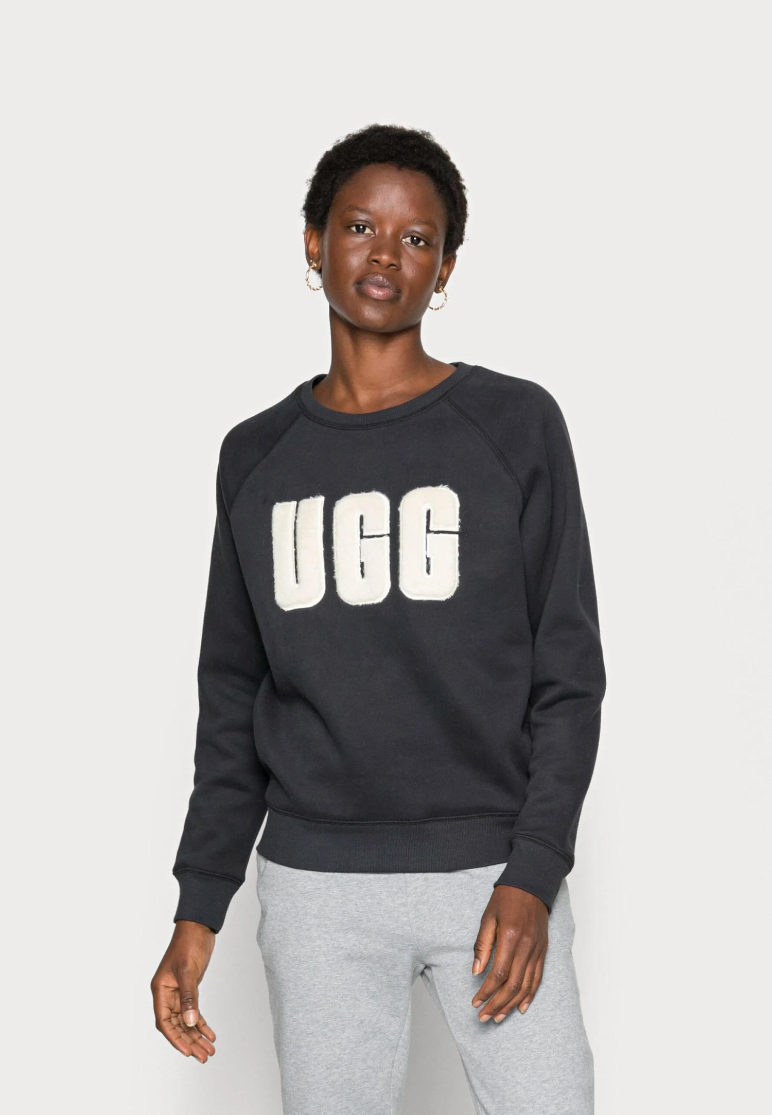Ugg Madeline Fuzzy Logo Crewneck - Sweatshirt - Black / Cream
